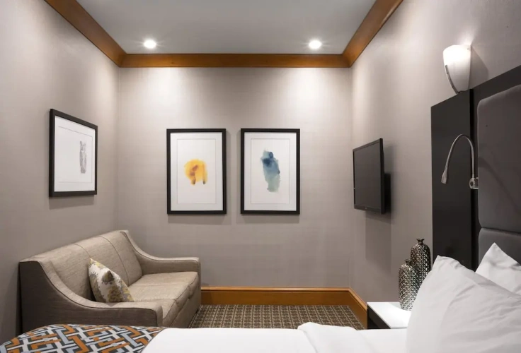 1 Bedroom Suite