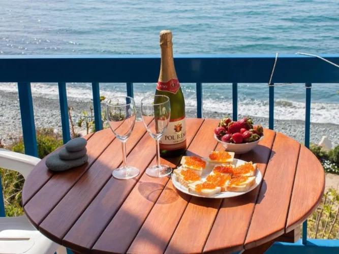 1 Bedroom Apartment with balcony and with sea view
