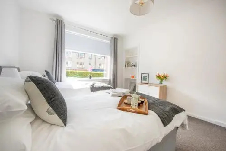 Hls Ashgrove Apartment