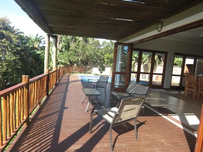 4 Bedrooms Cottage