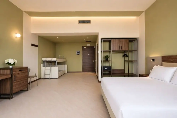 Superior Quadruple room