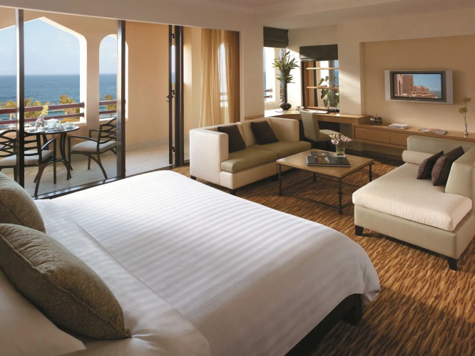 DoubleTree by Hilton Muscat Al Waha