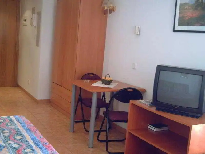 Apartamentos Blanco y Negro