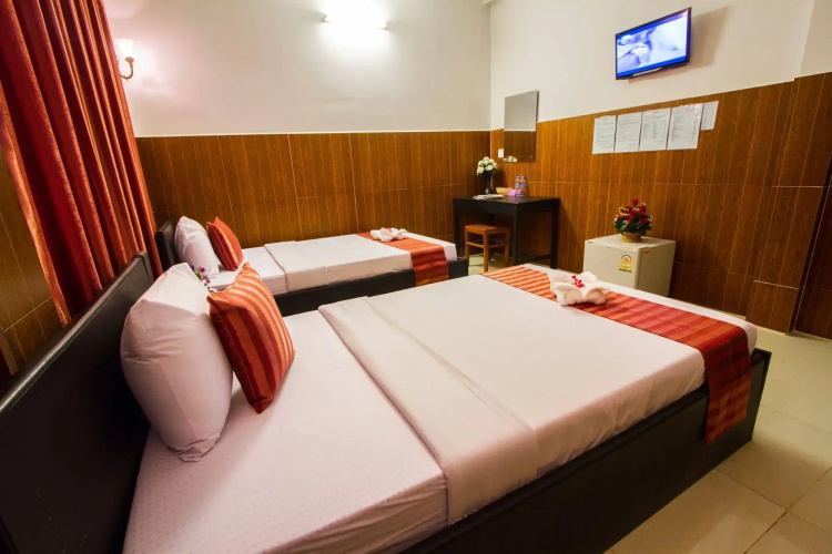 Botoum Hotel