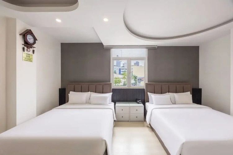 Deluxe Family room