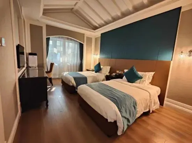 Yuzhou Hotel