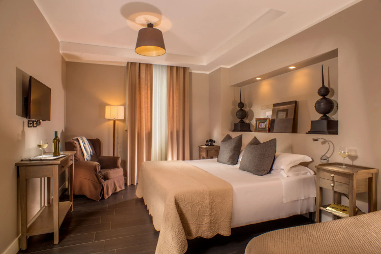 The B Place Hotel
