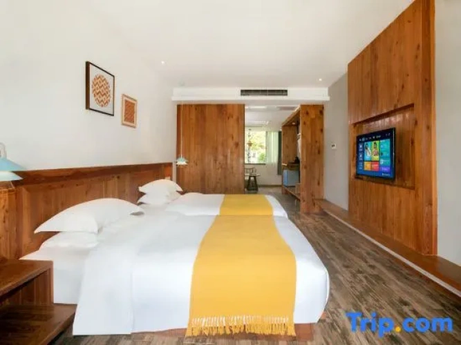 Double Suite