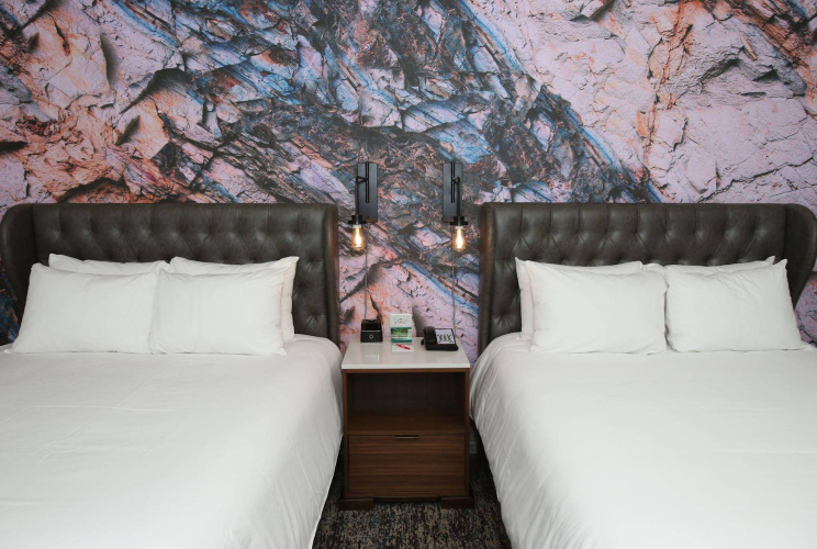 Hotel Indigo Naperville Riverwalk by IHG