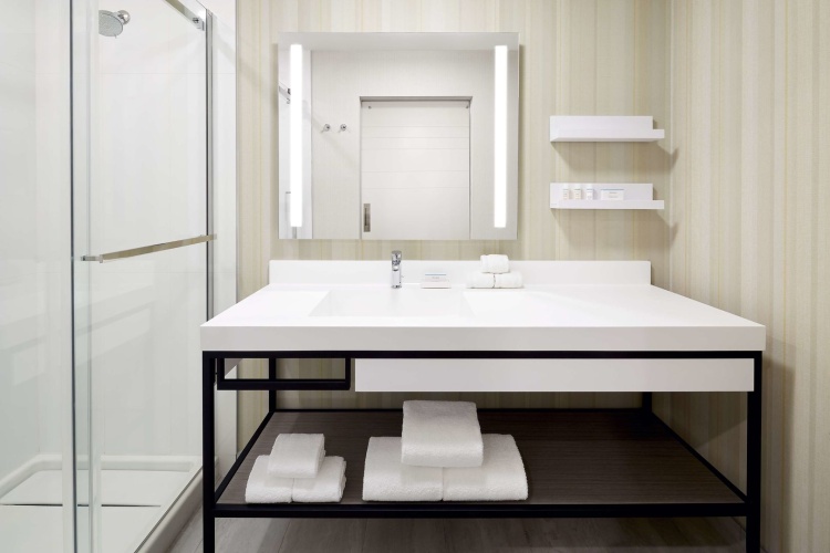 Hilton Garden Inn Montreal Midtown photo 12