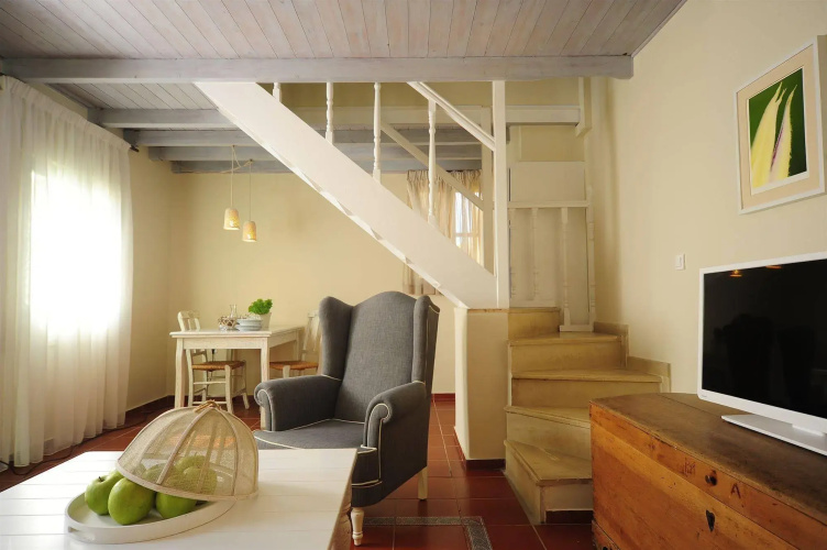 Mythos Suites Boutique Hotel
