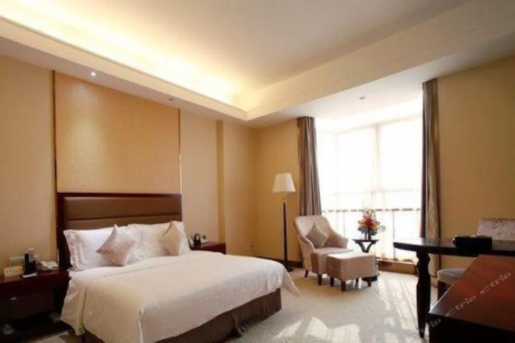 Xiangjun Huatian Commerce