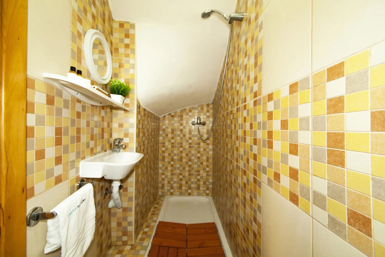 A09 - Super Central Duplex Apartment