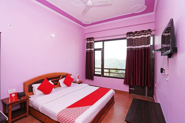 OYO 19406 Hotel Janta Palace