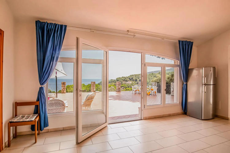 Villa Perla, a terrace that will make you dream-Villa Perla