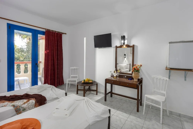 Palm Bay Hotel Sissi