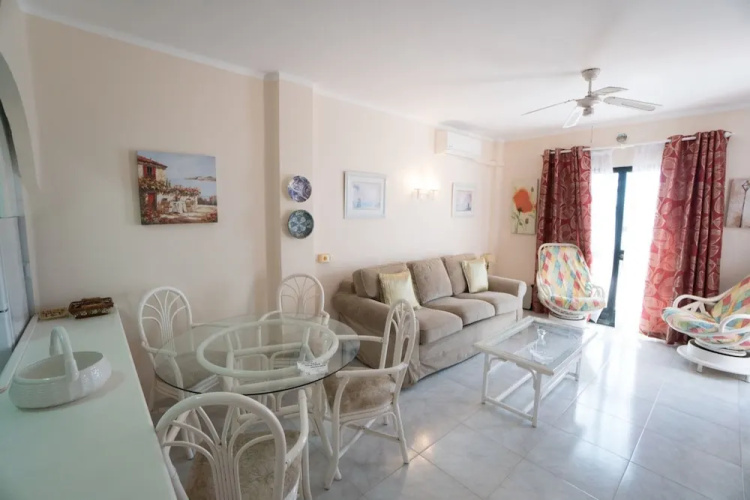 Apartamento Capistrano Playa 512