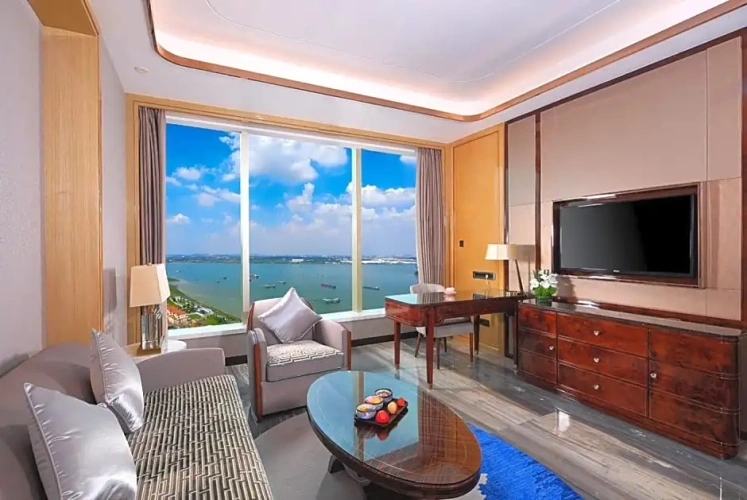 Executive Double Suite with river view