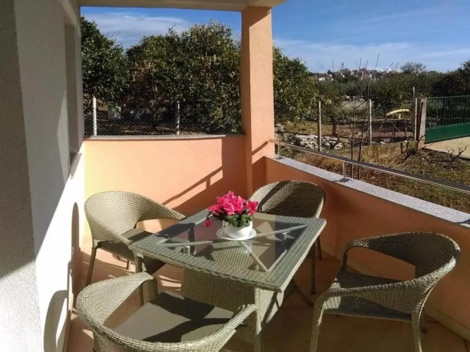 3 Bedrooms Apartment with balcony