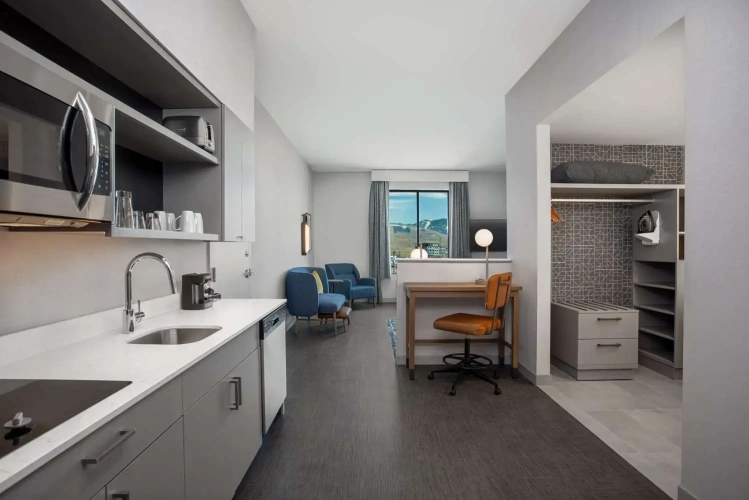 Double Suite