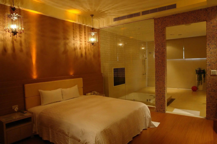 Qin Hai Motel