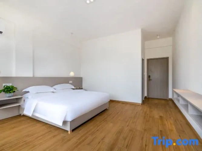 Standard Double room with view
