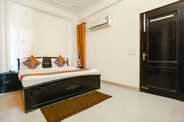 FabHotel Velvet Suites