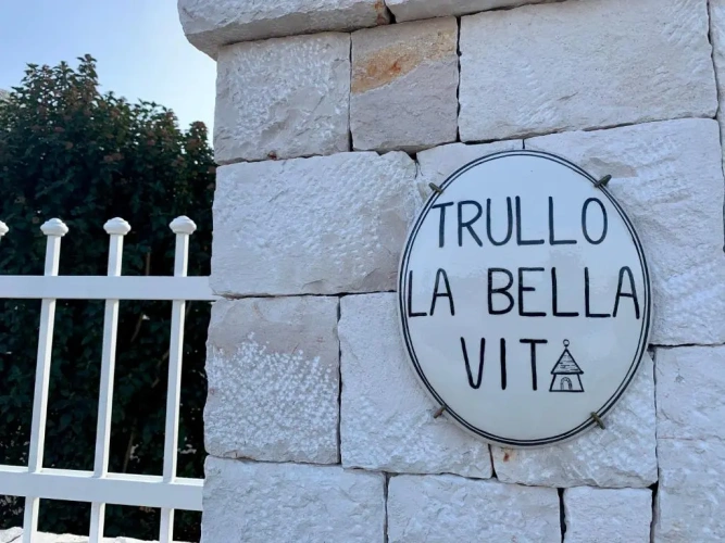 2 Bedrooms Villa