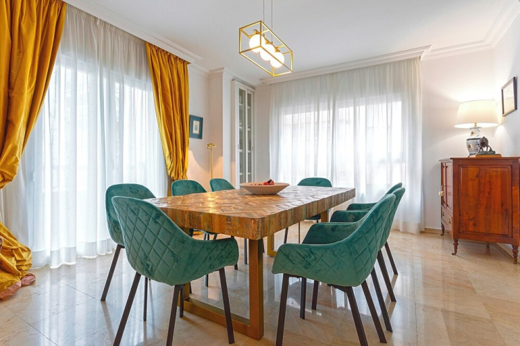 Genteel Home Martinez Campos