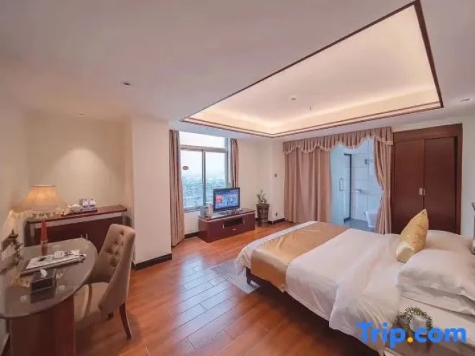 1 Bedroom Executive Suite with view