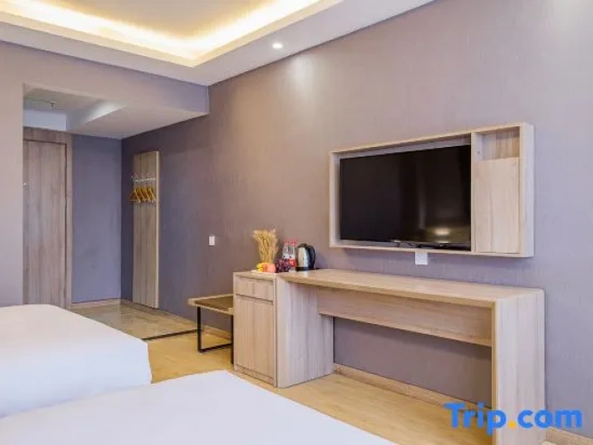 Deluxe Family Suite