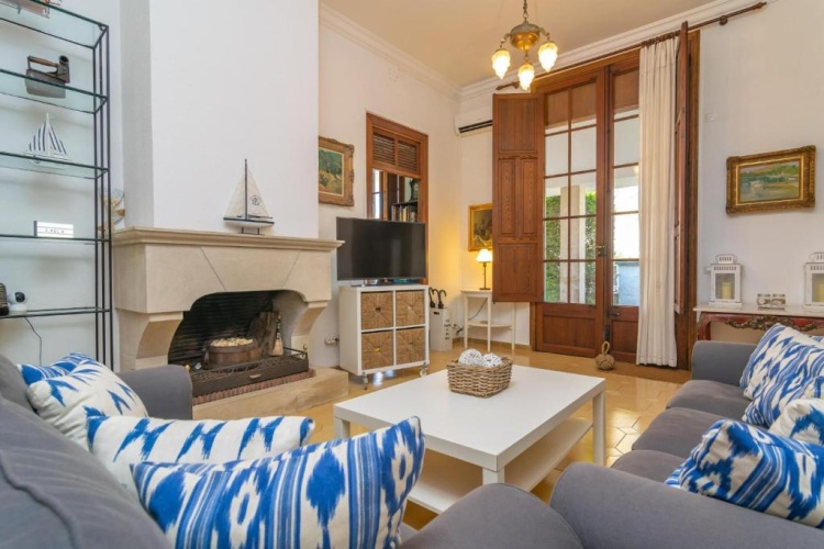 3 Bedrooms Cottage