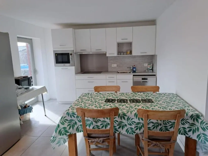 4 Bedrooms Quadruple Cottage