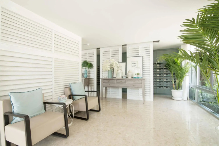 First Choice Suites By The Sea