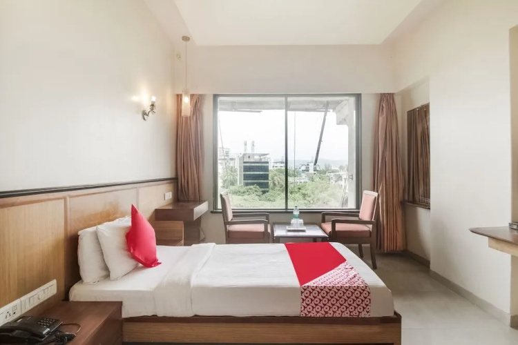 OYO 41076 Hotel Dhiraj Residency