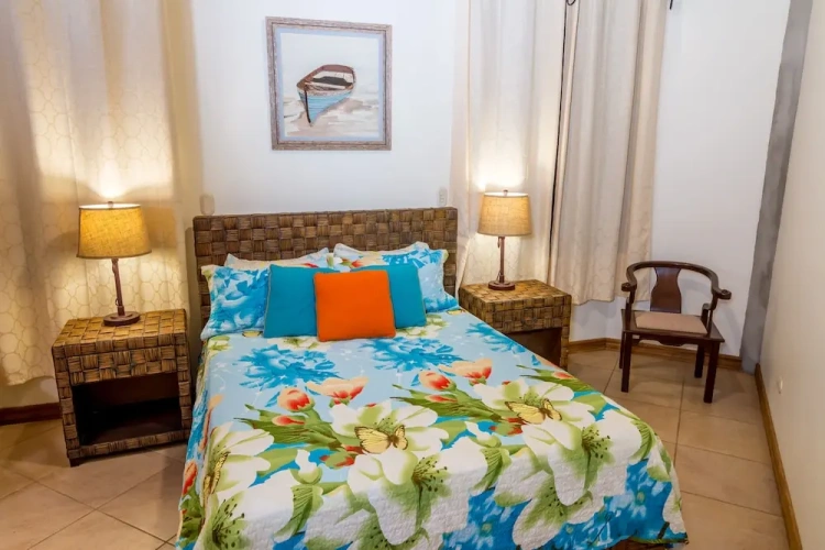 2 Bedrooms Luxury Villa with garden view