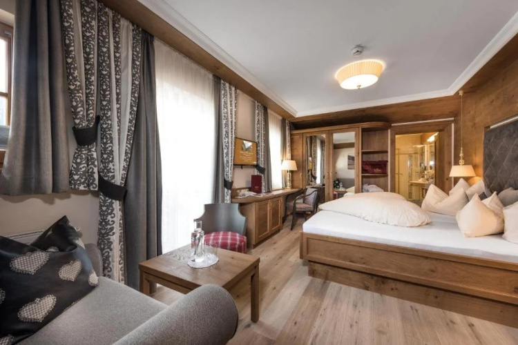 Hotel Alpenhof