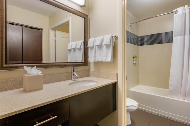 Staybridge Suites St. Petersburg Downtown photo 10