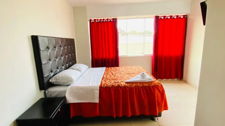 Hospedaje Napoles Trujillo