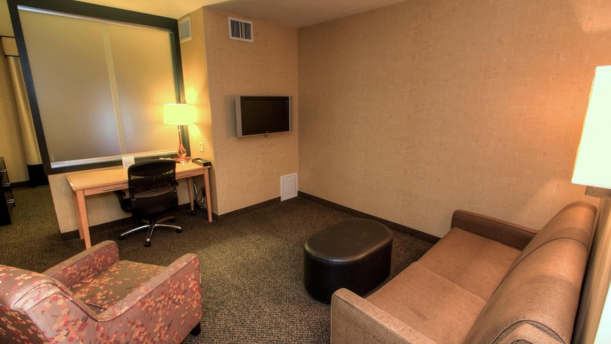 1 Bedroom Quadruple Suite