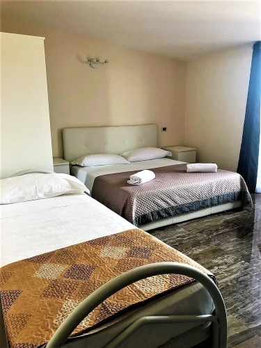 Luxury Triple room