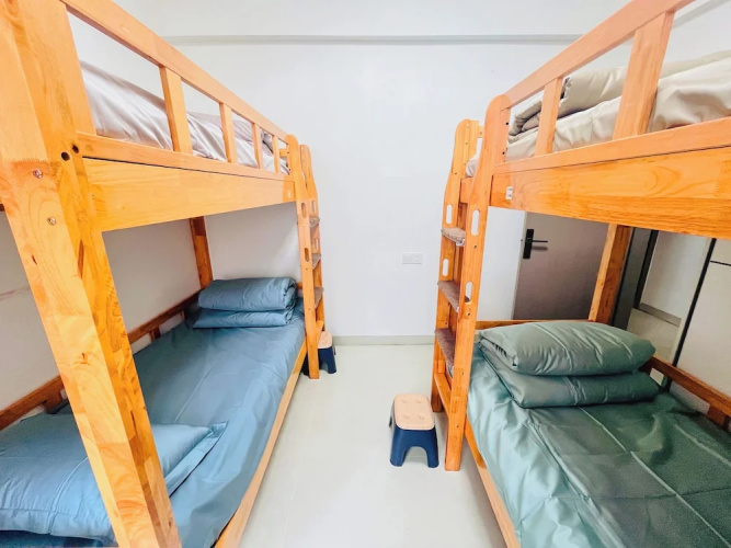 Canon Youth Hostel