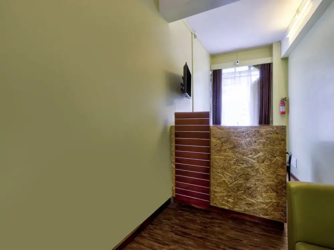 Oyo 19563 Infinity Inn