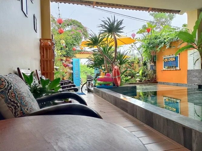 5 Bedrooms Family Villa with river view
