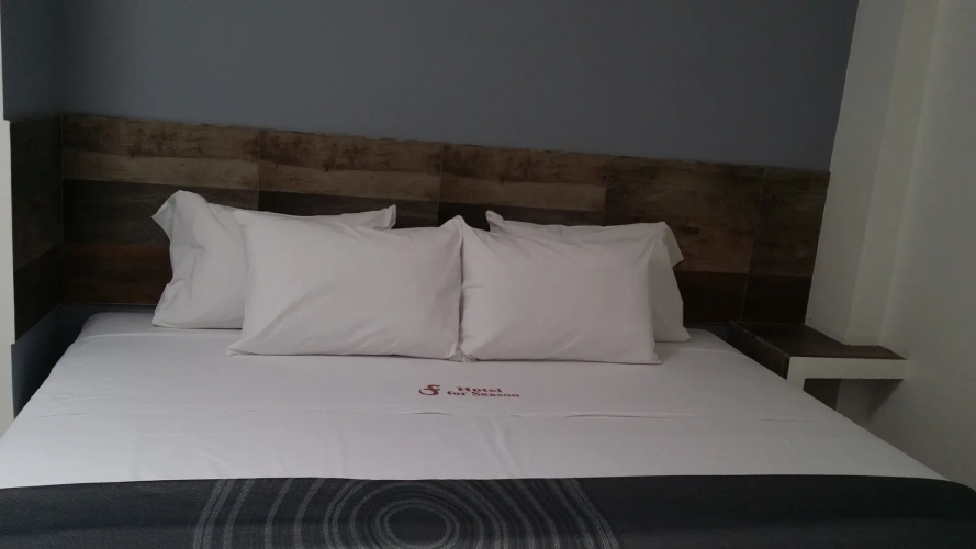 For Season Hotel