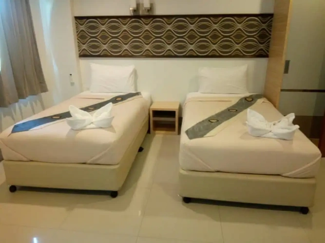 Standard Twin room with balcony