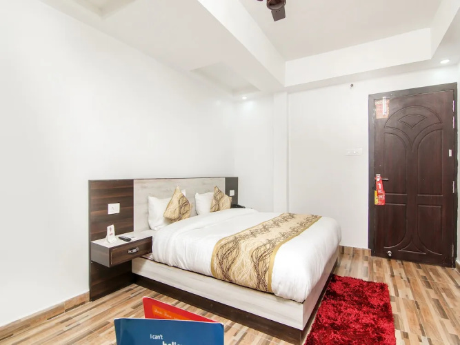 OYO 13314 Grand Almada Inn