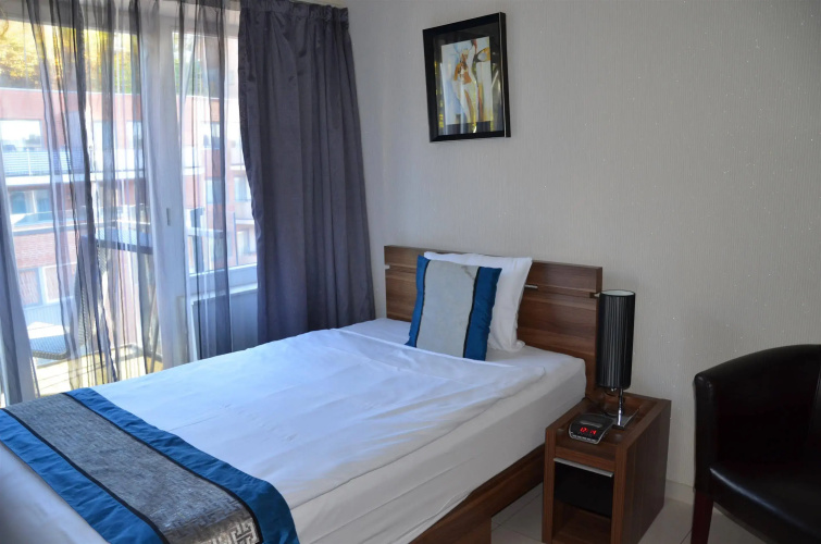 SuperStay Hotel