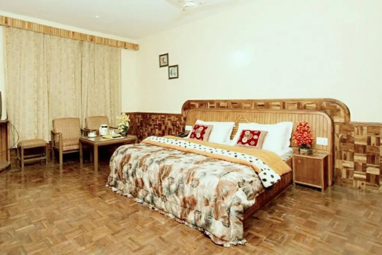 Hotel Rajhans