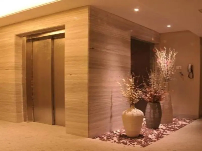 Hotel JM Four